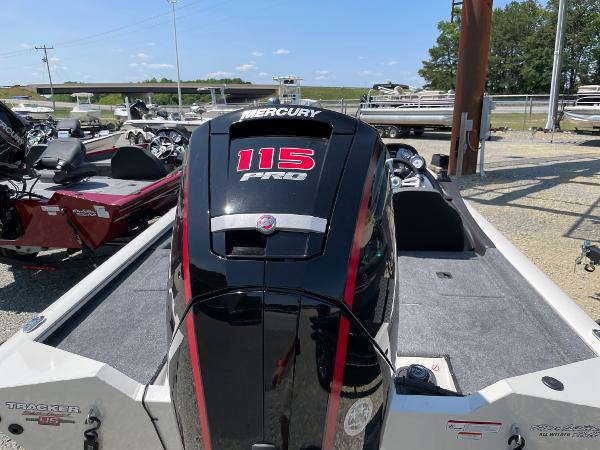 Slide: The Image of 2023 Tracker Pro Team 190 TX with Mercury 115 Pro XS outboard motor. - 6
