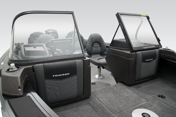Slide: The Image of Tracker Targa V-18 Combo 2024 - 25