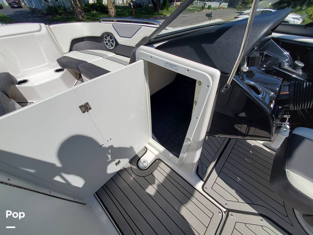 Slide: The Image of Yamaha 212S 2020 - 13060935