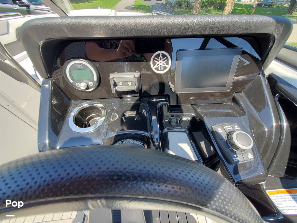 Slide: The Image of Yamaha 212S 2020 - 13060980