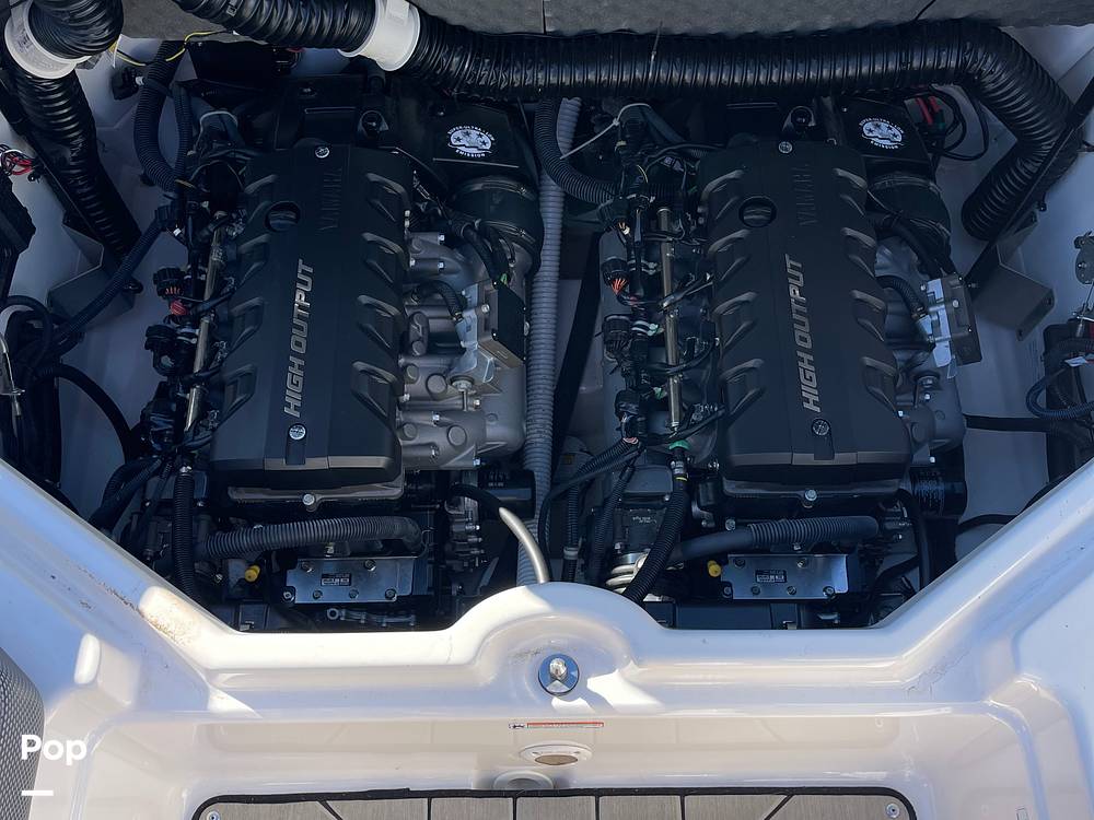 Slide: The Image of Yamaha 212x 2020 - 14157008